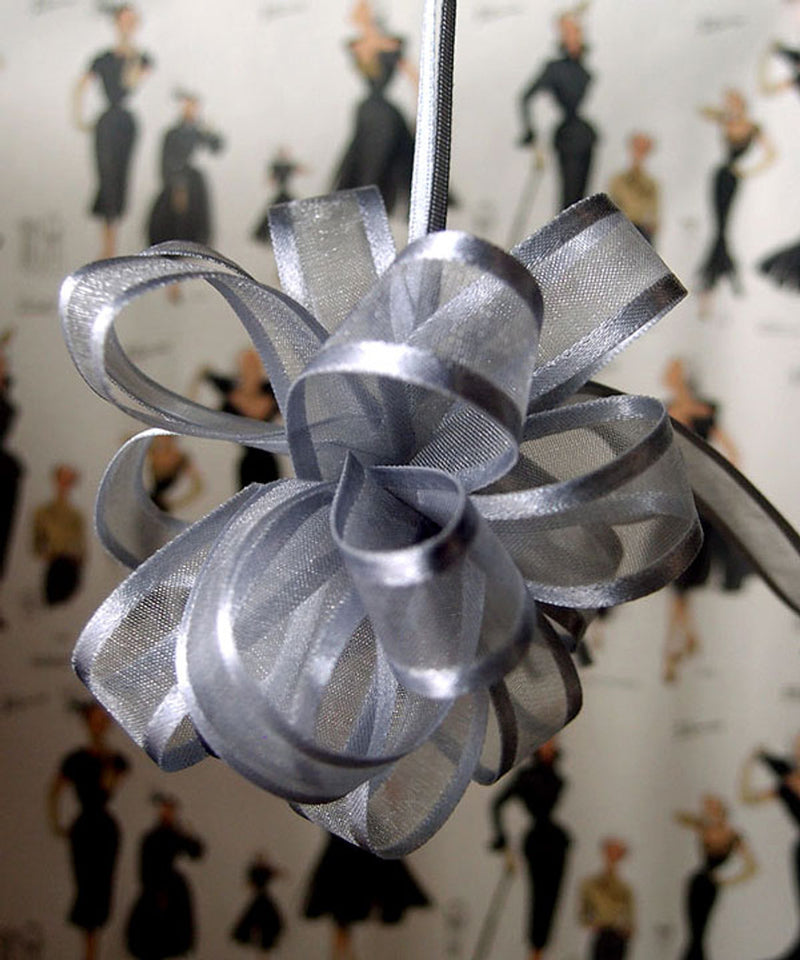 Satin-Edged Pull Bow