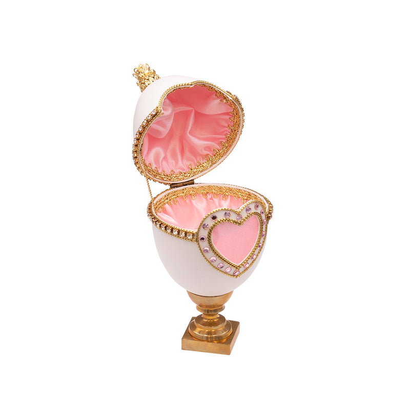 WHITE TOP W-PINK HEART EGG